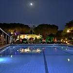 Ξενοδοχείο Valais Αλυκανάς